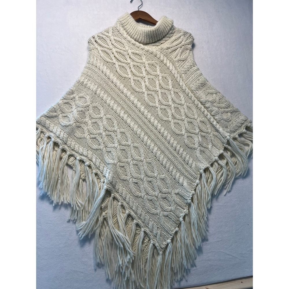 Apt 9 One Size Poncho Boho Cable Knit Ivory White Fringe Turtleneck Sweater